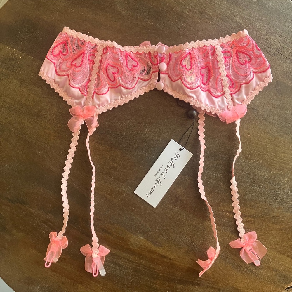 For Love and Lemons Retro Heart Valentine’s Garter Belt NWT size M